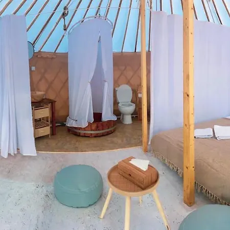 Glamping Iurte Mongole Spiritul Zimbrului 3*