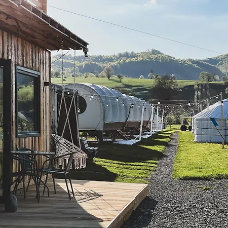 Glamping Iurte Mongole Spiritul Zimbrului 3*