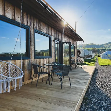 Glamping Iurte Mongole Spiritul Zimbrului Luxe tent